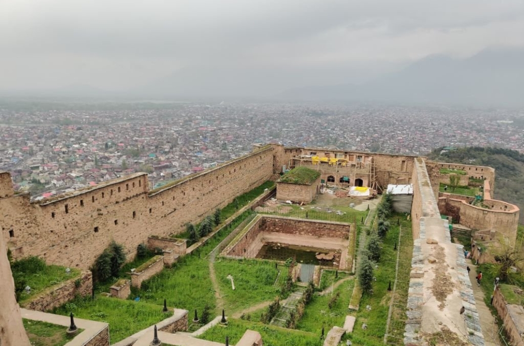 Hari Parbat Fort