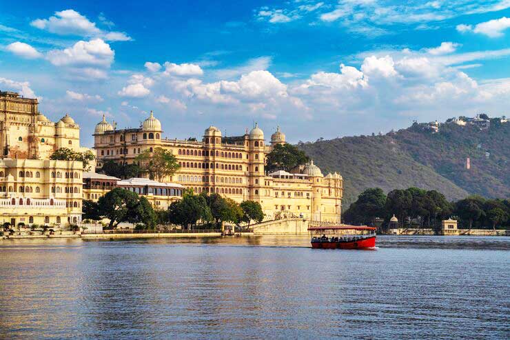 Pichola Lake